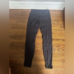 Black Lululemon Wunder Under leggings. Size 8.